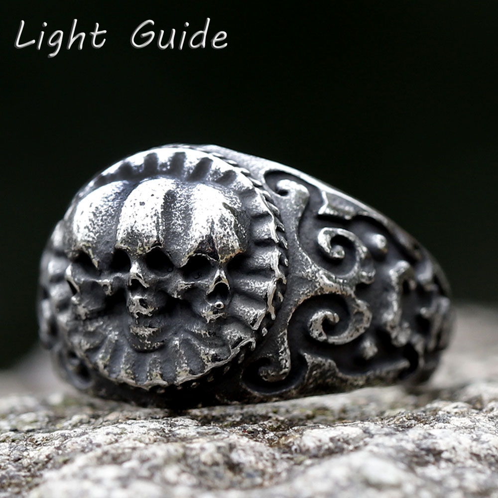 Vintage Fashion Guide - Bague tête de mort dominatrice noire