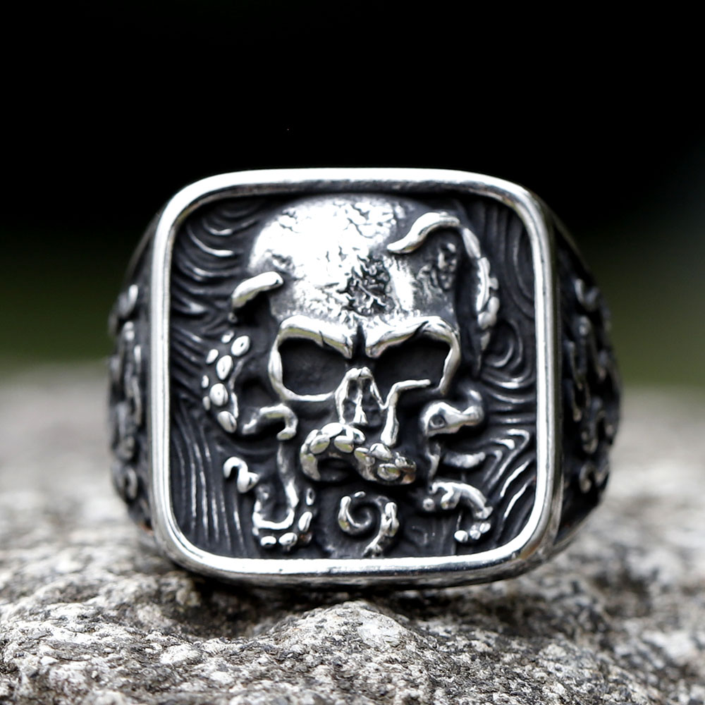 Bague tête de mort vintage en  - Vintage Fashion Guide avis et prix
