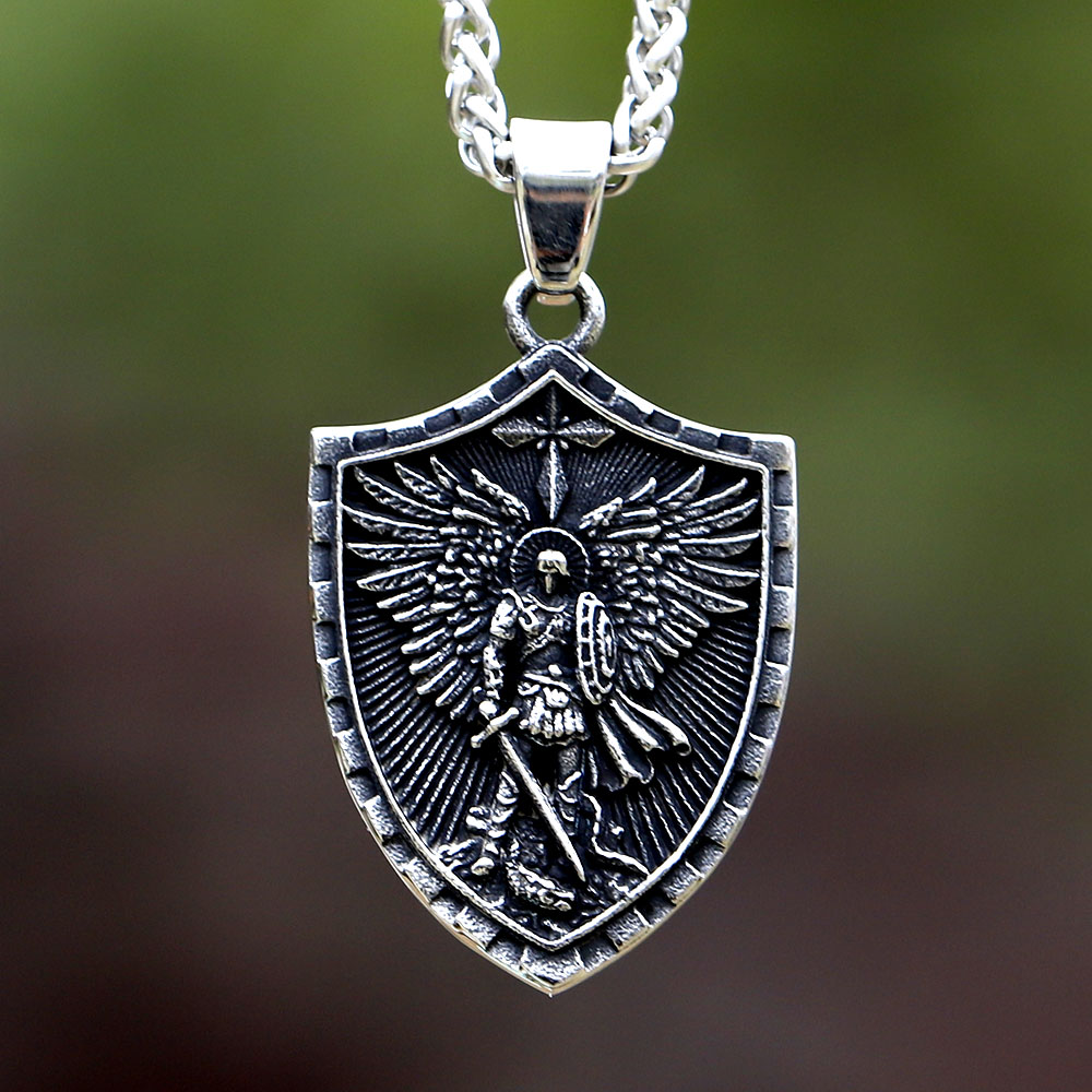 Pendentif médaille de St Micha - Vintage Fashion Guide avis et prix