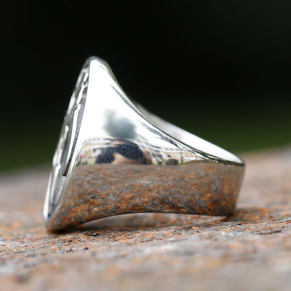 Bague crâne Alien pour hommes  - Vintage Fashion Guide avis et prix