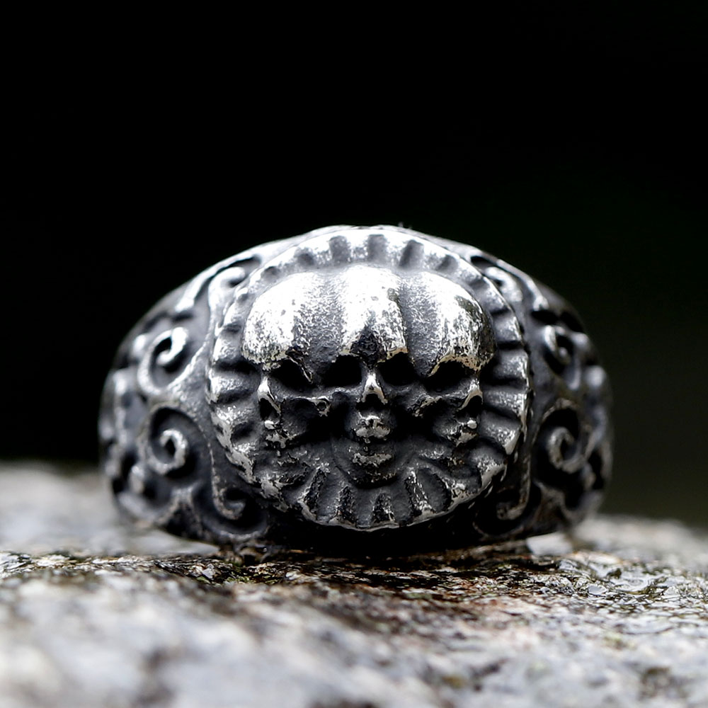 Bague tête de mort dominatrice - Vintage Fashion Guide avis et prix